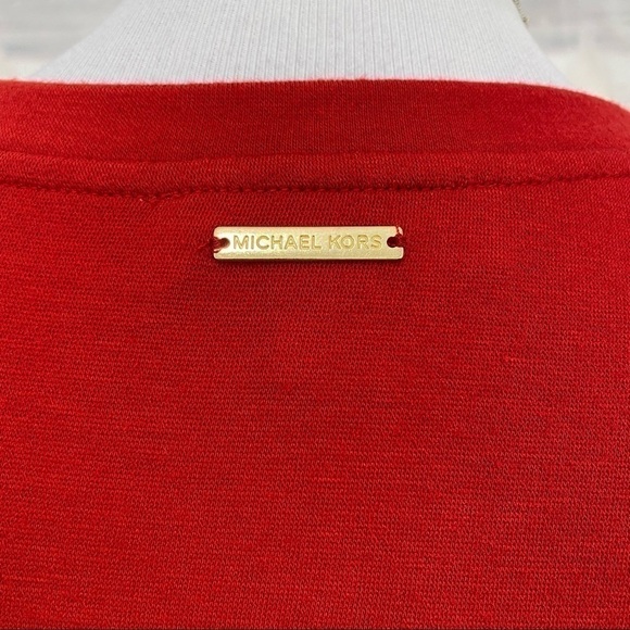 Michael Kors XS Solid Red Cold 3/4 Sleeve Cold Shoulder Twist Top Shirt Soft - Picture 5 of 8